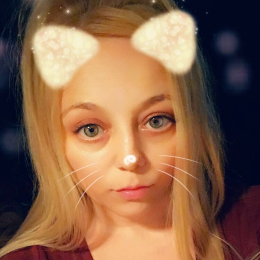 Meet your Posher, Nicole